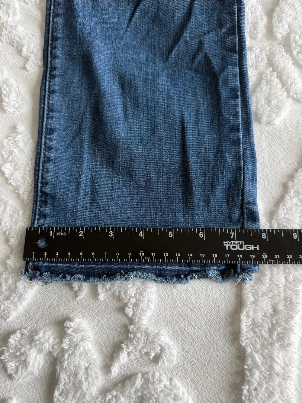 Denizen Levi's Light Blue High-Rise Ankle Straight Jeans. Size 16. Frayed Cuffs.